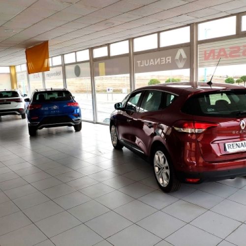 Exposición de vehículos en guijuelo